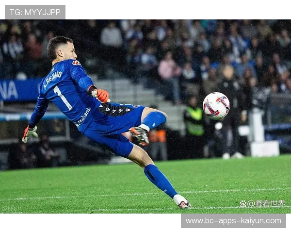 巴萨或将逆袭称王：破局背后的更衣室风云