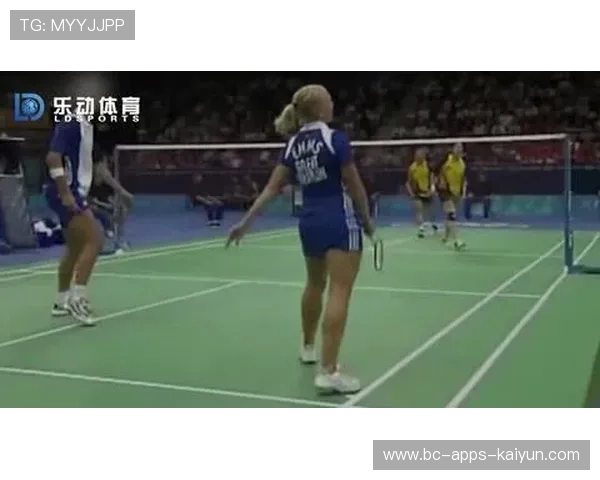 网球高手用“预判式移动”封锁对手路线