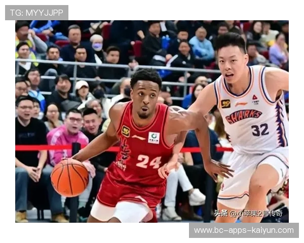 CBA上海外线三分雨主场拉开比分差距