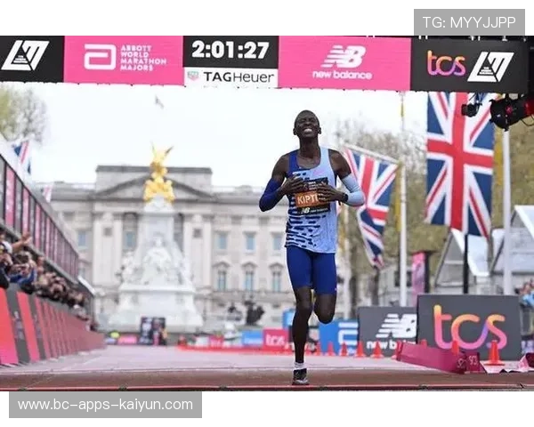 伦敦马拉松年度挑战纪实，跑者故事感人心弦，伦敦马拉松男子冠军