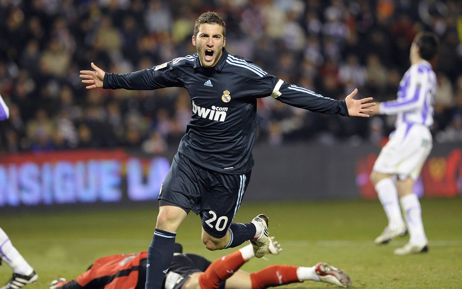 今日足球比赛热门推荐,今日足球赛事比赛结果